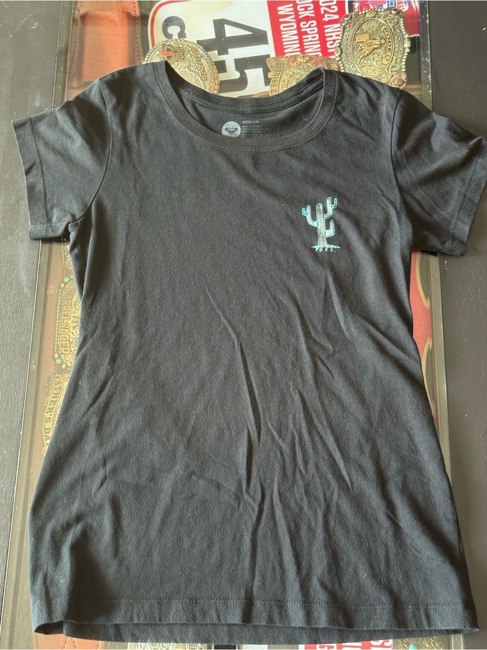 Women’s fitted Medium Volcom
